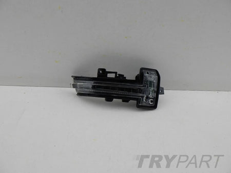 NISSAN JUKE II F16 QASHQAI III J12 Right Mirror Turn Signal