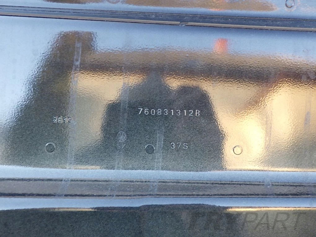 VW Touareg 3 III 760 18- Front Right Door