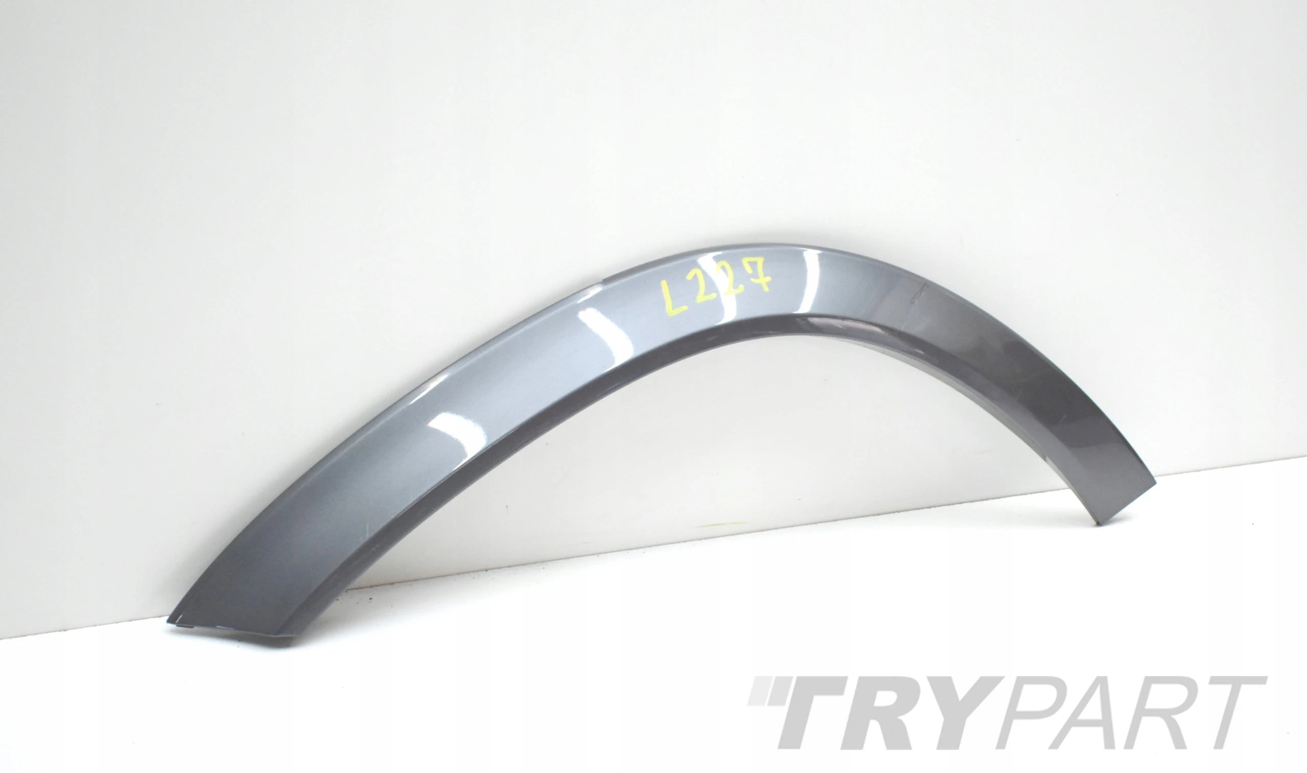MERCEDES GLE W167 AMG REAR FENDER MOULDING RIGHT REAR ORG