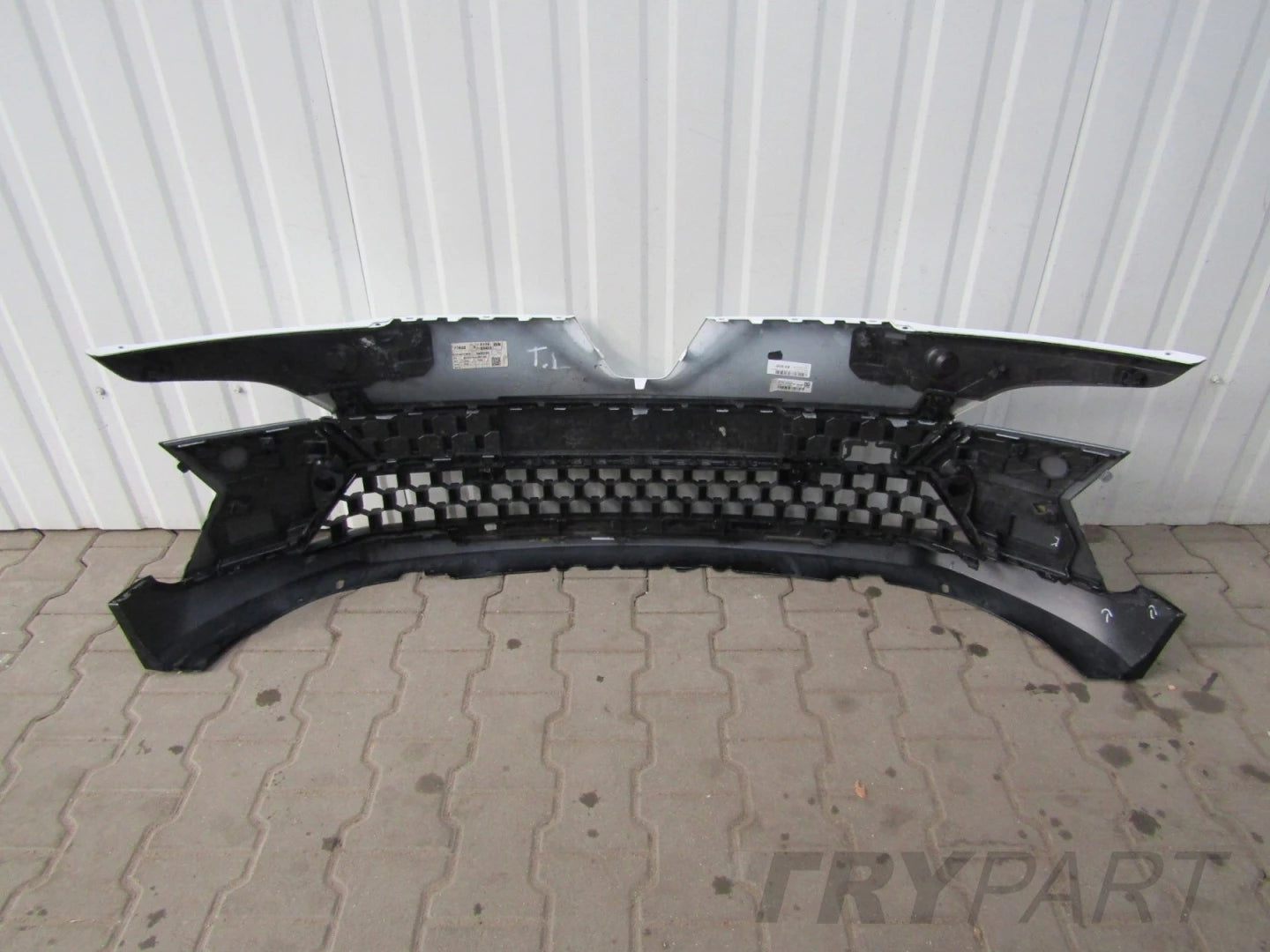 Front Bumper RENAULT MEGANE 5 E-TECH 22-