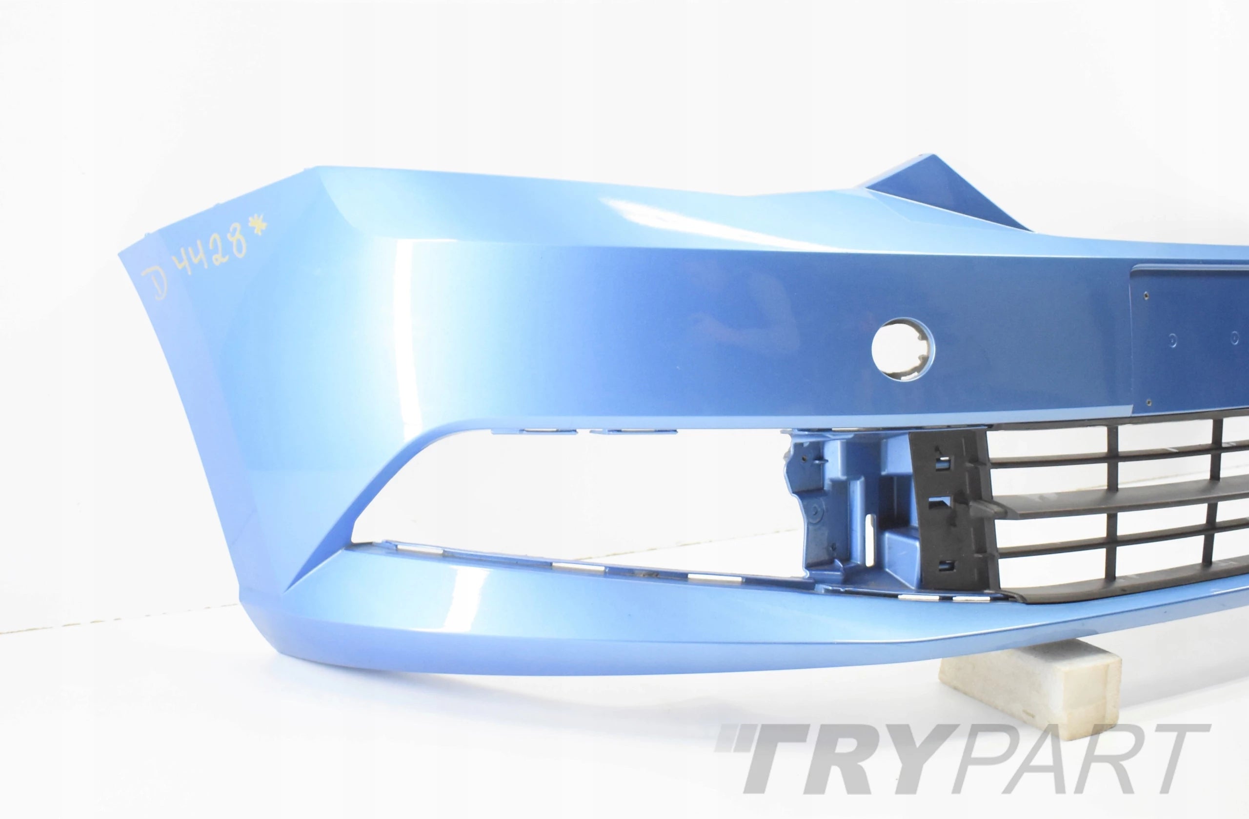SKODA FABIA III 6V FRONT BUMPER + GRILLE