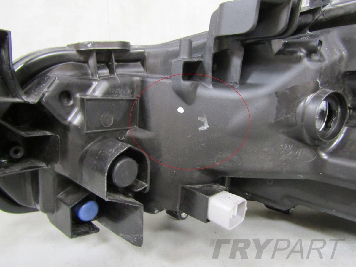 FRONT LAMP TOYOTA COROLLA E21 SEDAN STANDARD LENS 18-23 RH 81130-02T31
