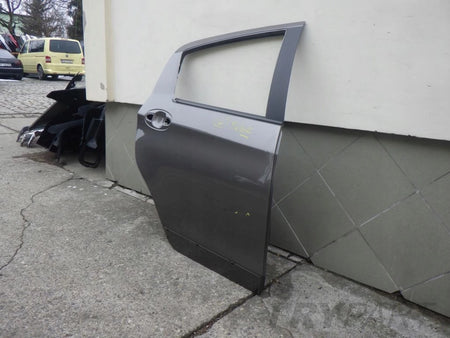 TOYOTA YARIS III 3 LIFT 17- Rear Right Door
