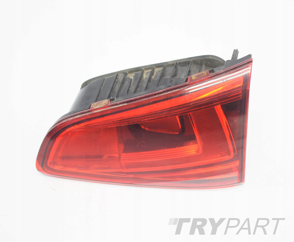 VW GOLF VII 5G0 RIGHT REAR TAIL LIGHT IN TAILGATE EU