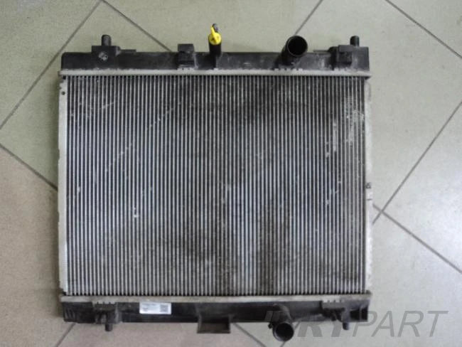 Toyota Yaris II Water Radiator Gasoline