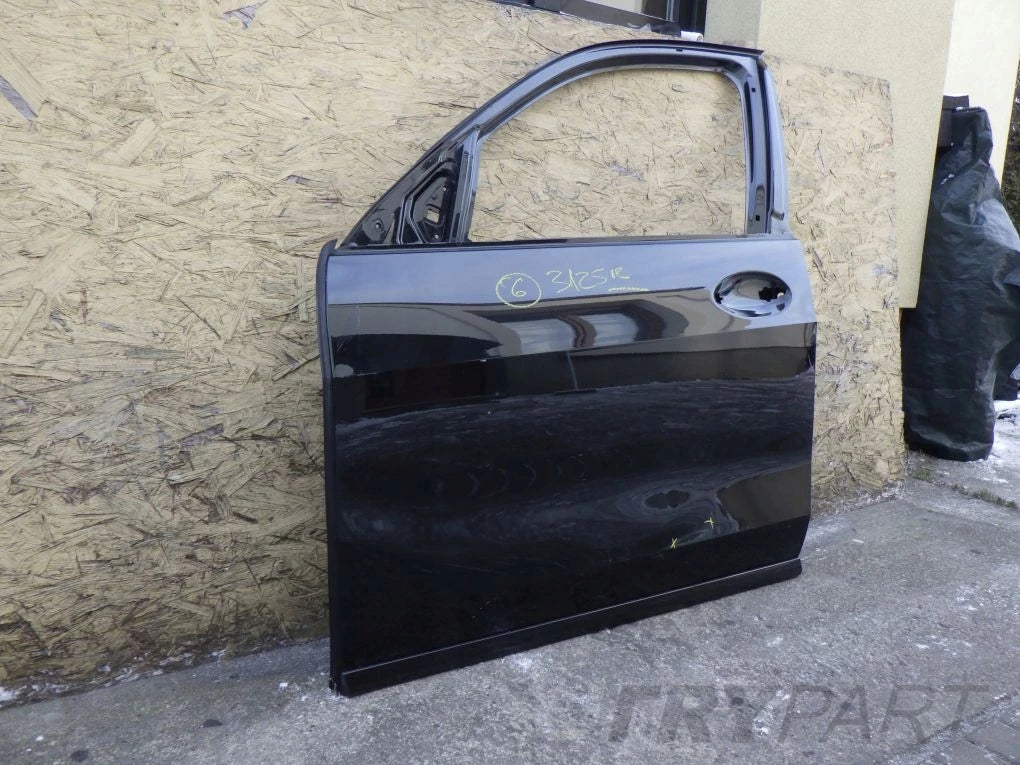 BMW X7 G07 Front Left Door
