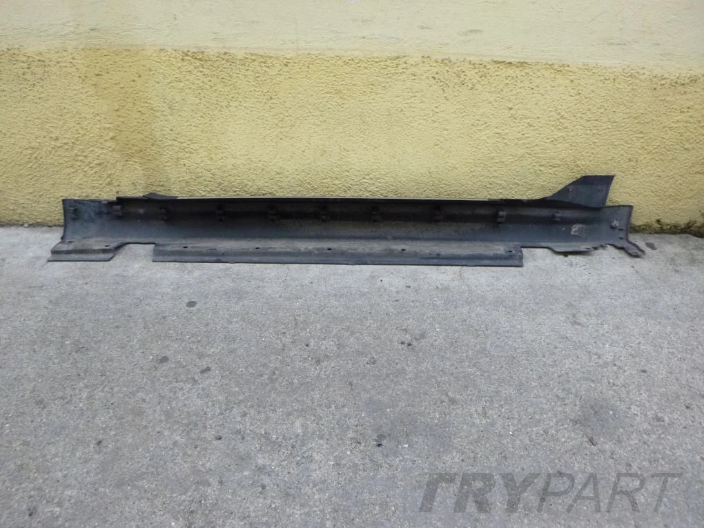 MINI COOPER R55 Right Sill Molding