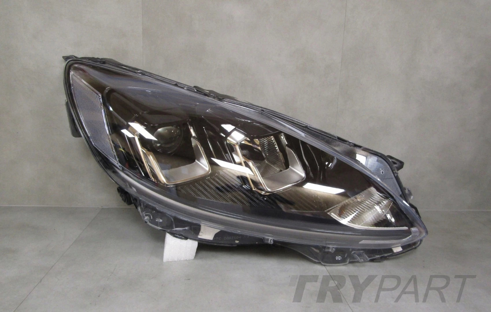 HEADLIGHT FORD KUGA MK3 STANDARD LENS RH RIGHT 19-24 LV4B-13W029-AK