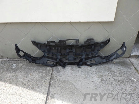 RENAULT FLUENCE LIFT 12- GRILLE SUPPORT REINFORCEMENT FRAME