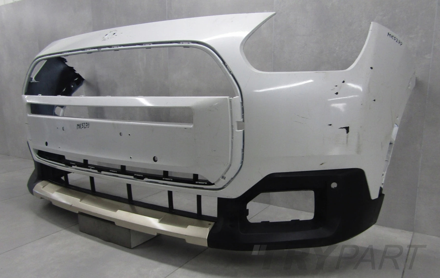 Front Bumper for Mini Countryman III 3 U25 23-
