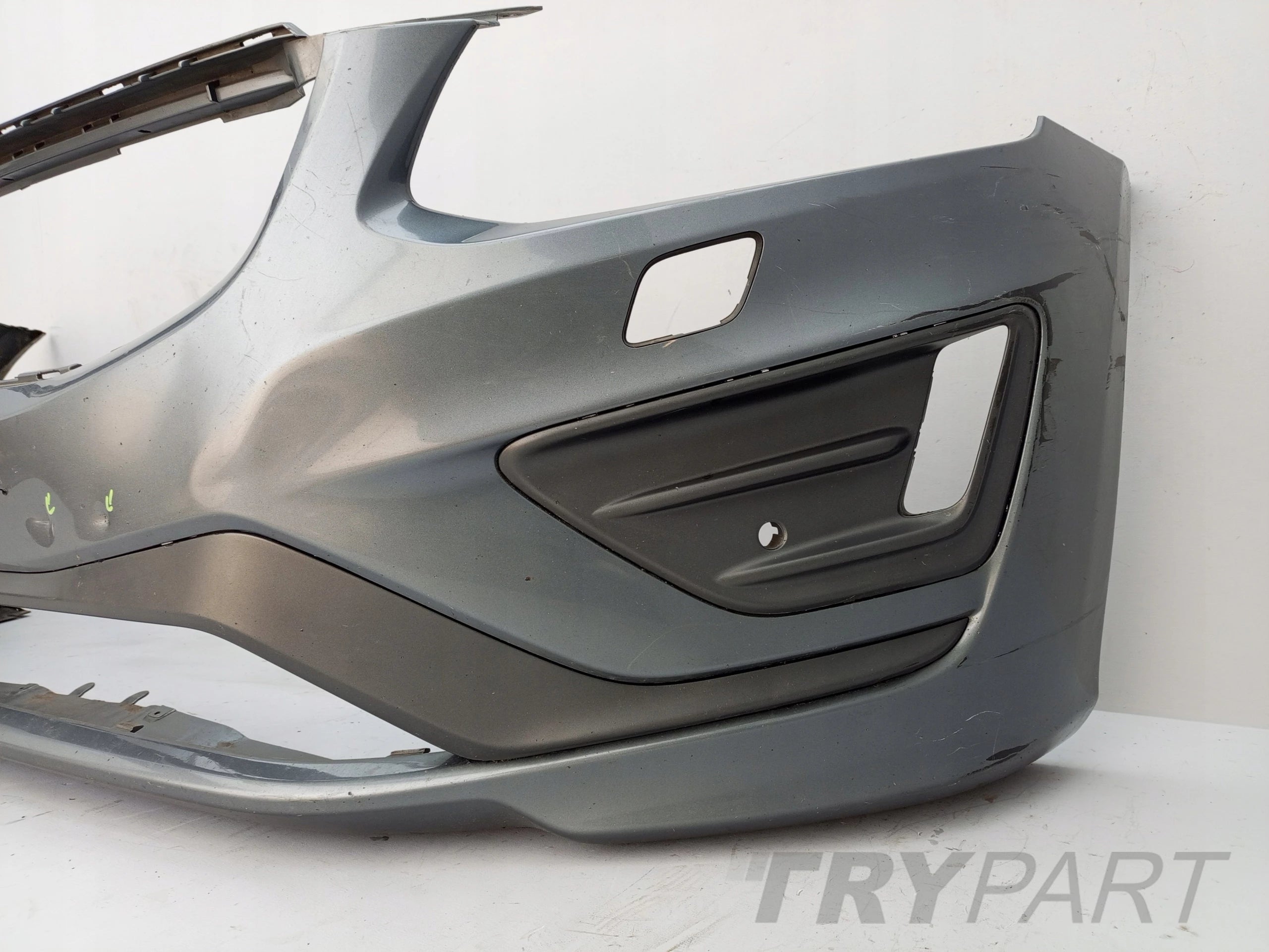 VOLVO XC60 I LIFT R-DESIGN 2013- FRONT BUMPER 31383105