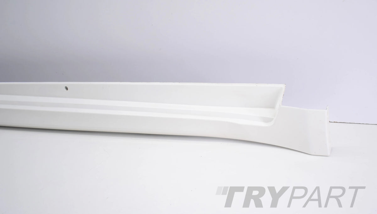 TOYOTA AVENSIS T27 RIGHT SILL MOULDING ORG