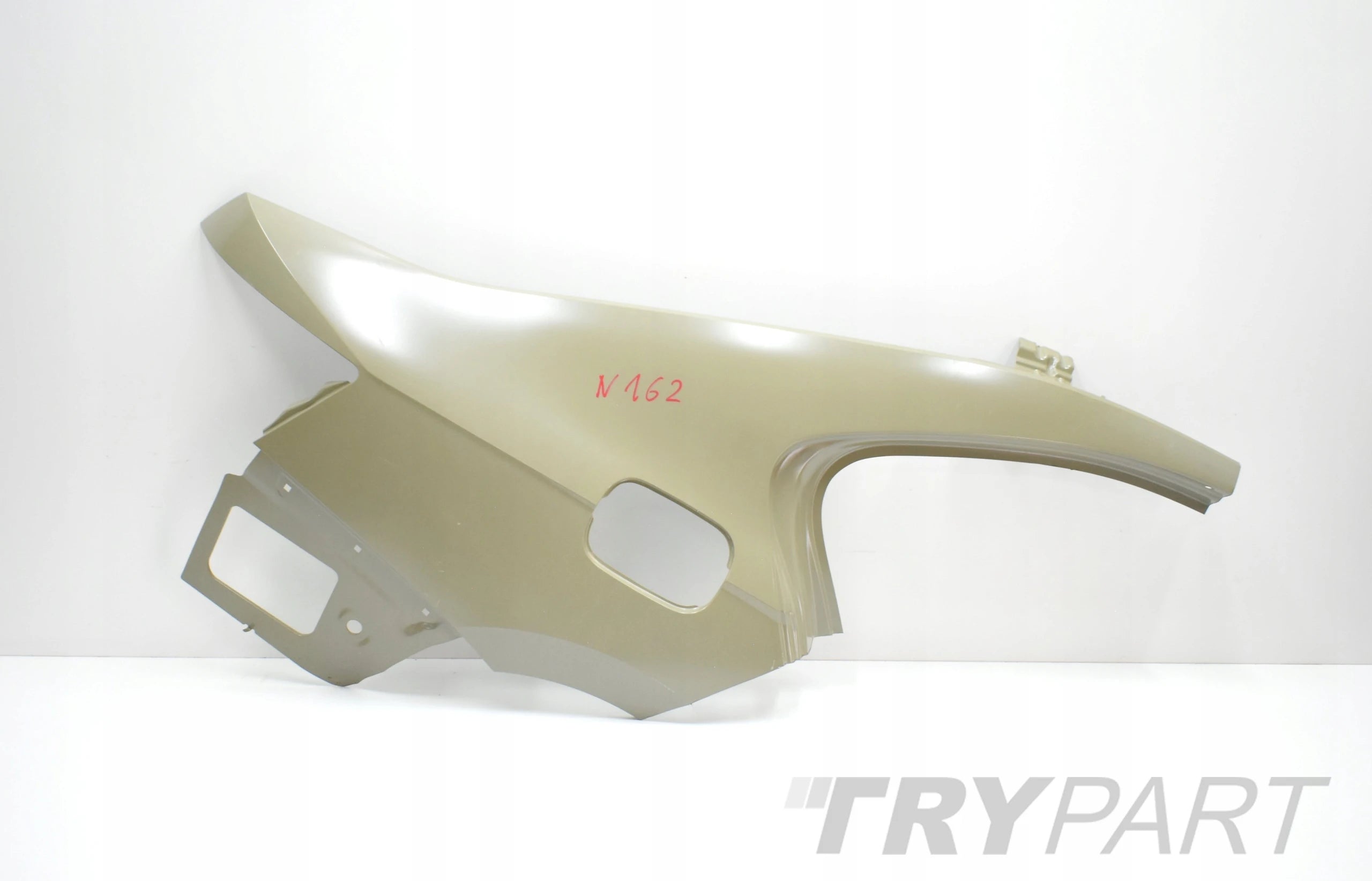 SUPERB III 3V5 RIGHT REAR FENDER HOUSING SEDAN