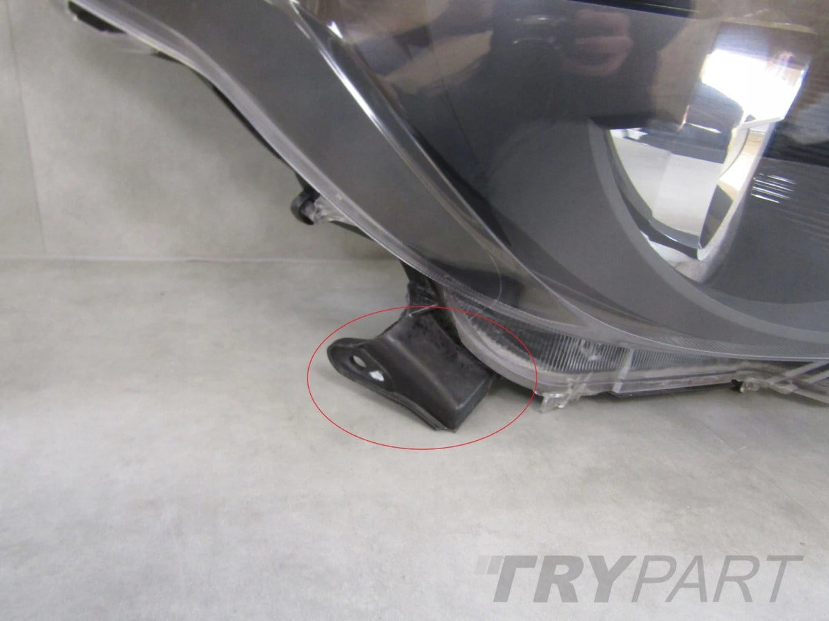 TOYOTA YARIS 4 IV HEADLIGHT STANDARD LENS 20- / MAZDA 2 22- RH