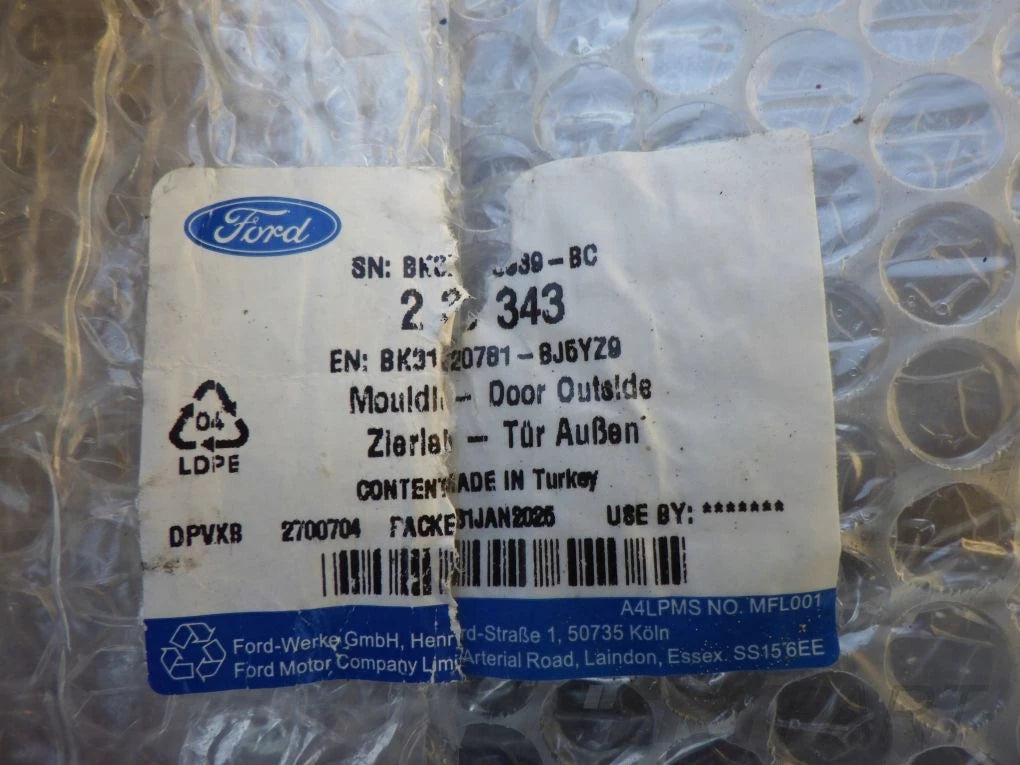 FORD TRANSIT MK8 LIFT DOOR MOULDING LEFT FRONT FRONT LEFT BK31-V20781-BJW