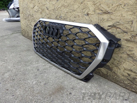 AUDI Q3 83F S LINE Grille