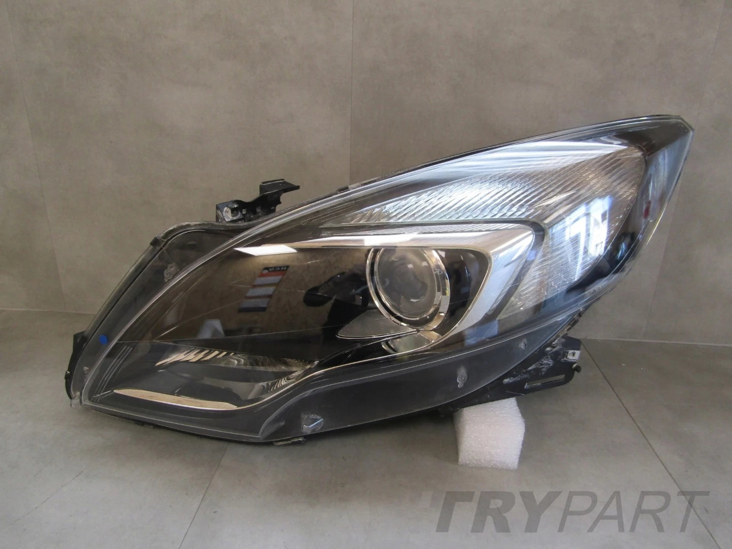 Opel Zafira C Front Lamp REGULAR LENS 12-16 LH LEFT 13399858