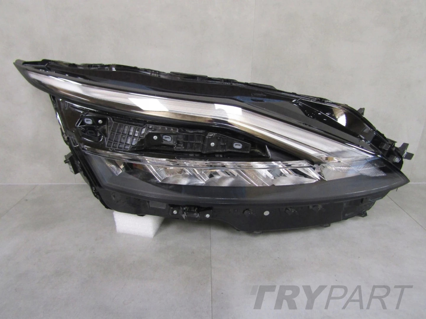 NISSAN QASHQAI 3 III J12 21-24 LED RIGHT HEADLIGHT 100-8D02G