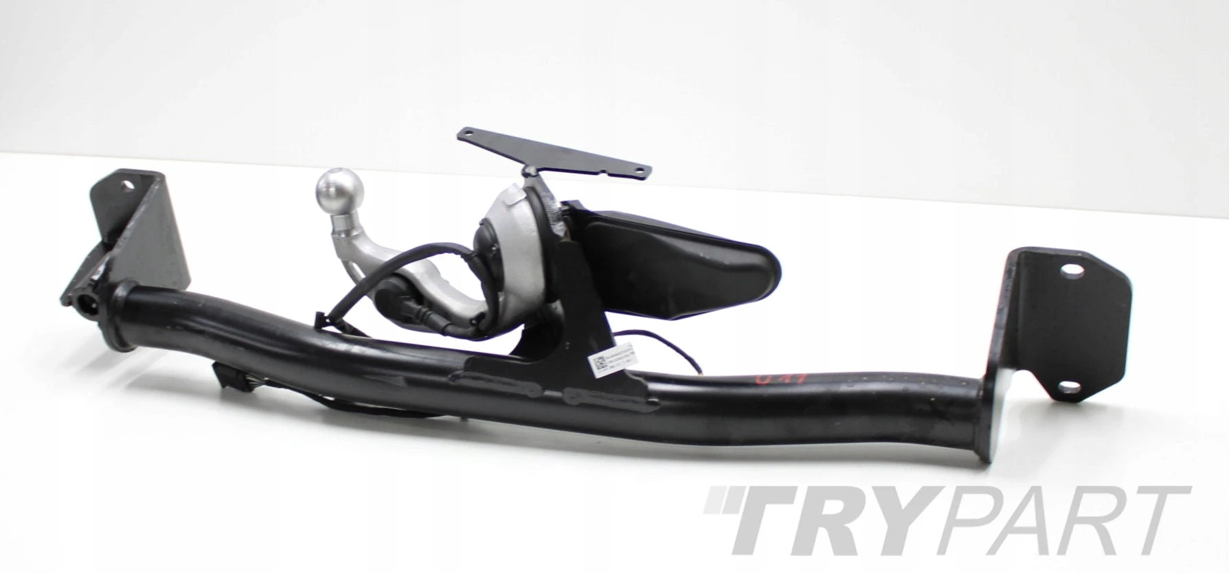BMW X1 U11 ELECTRIC TOW HITCH ORG 5A63E20-03