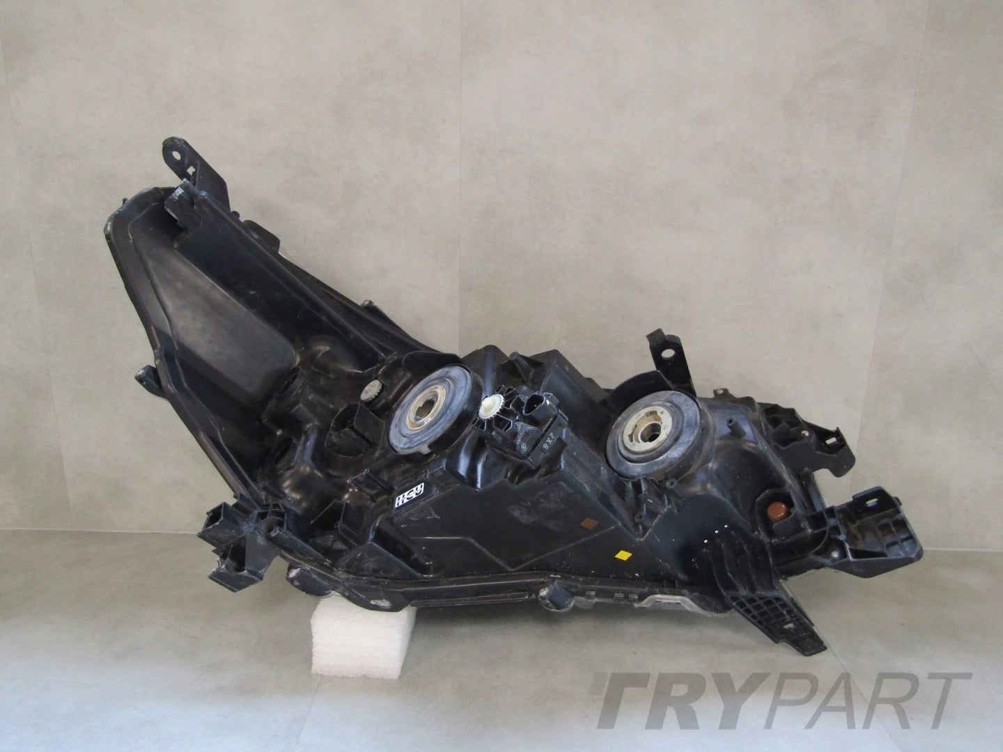 HEADLIGHT TOYOTA HILUX 8 VIII LIFT STANDARD 20- LH
