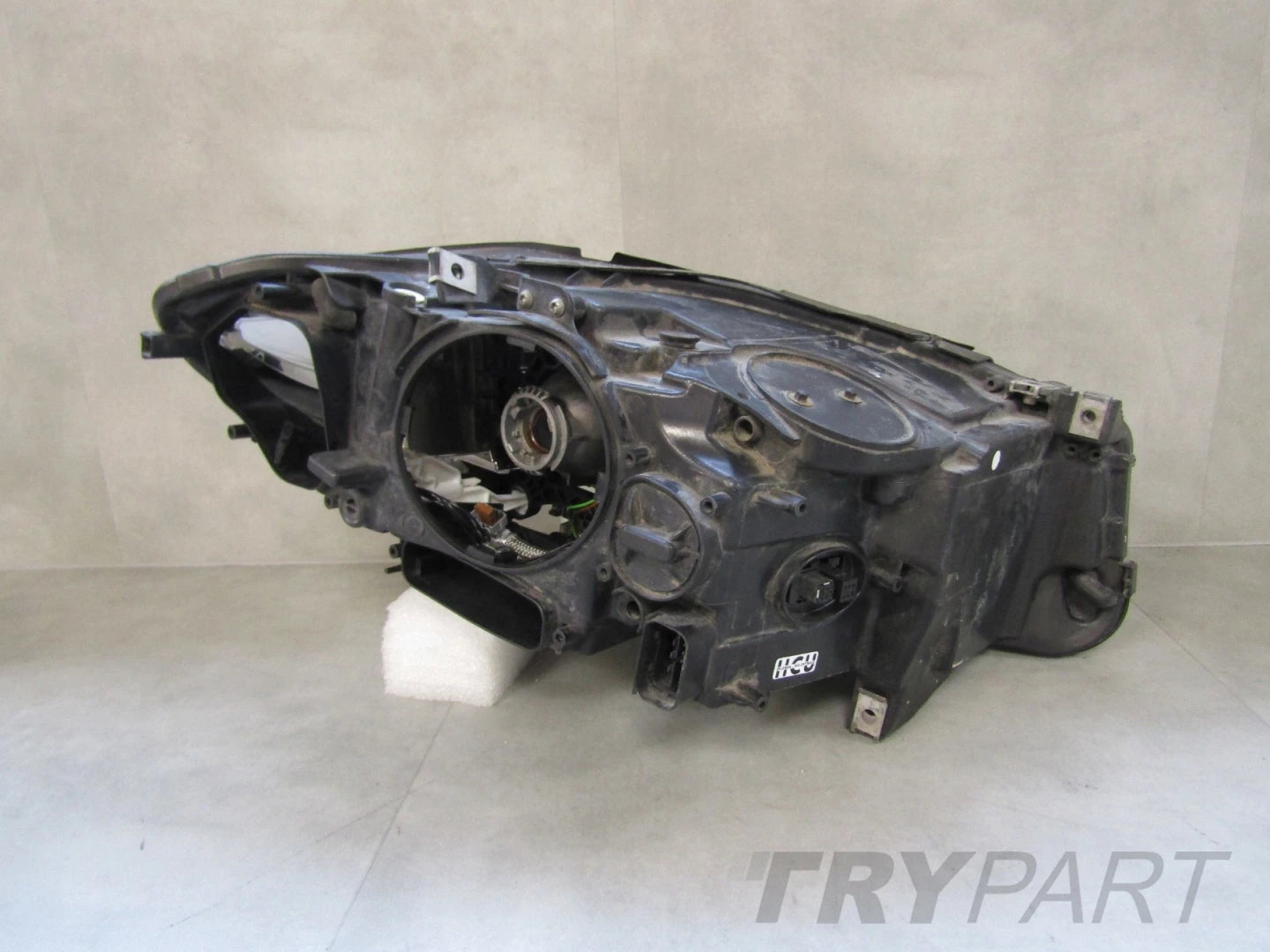 Front Headlight BMW 5 Series F10 F11 XENON NON-SWIVEL 10-13 LH