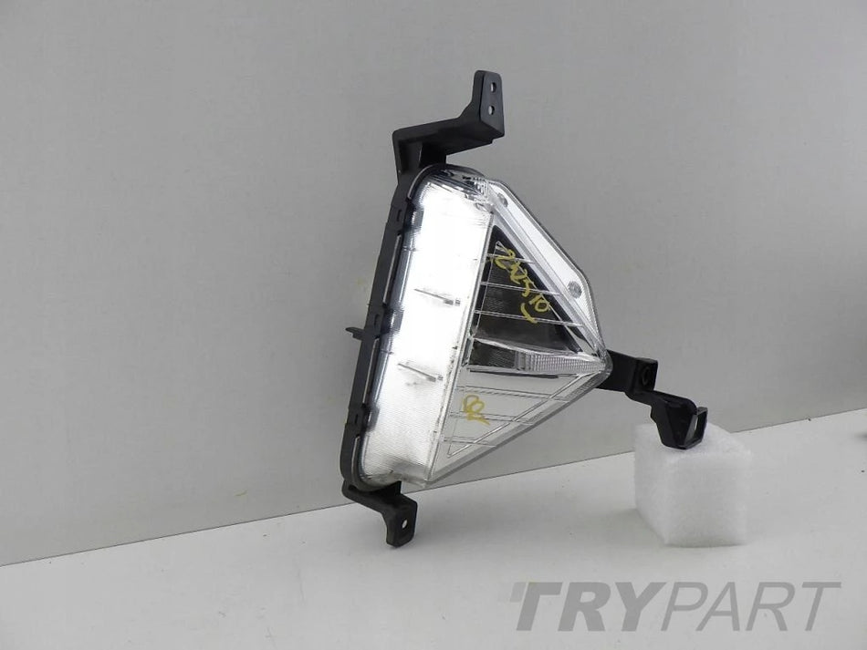 HYUNDAI ELANTRA VI LIFT - Right Halogen Turn Signal