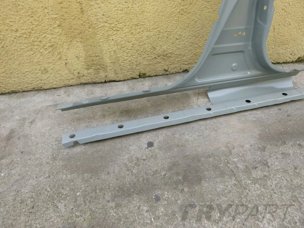 TOYOTA AURIS II 2012 12- Front Right Pillar Sill