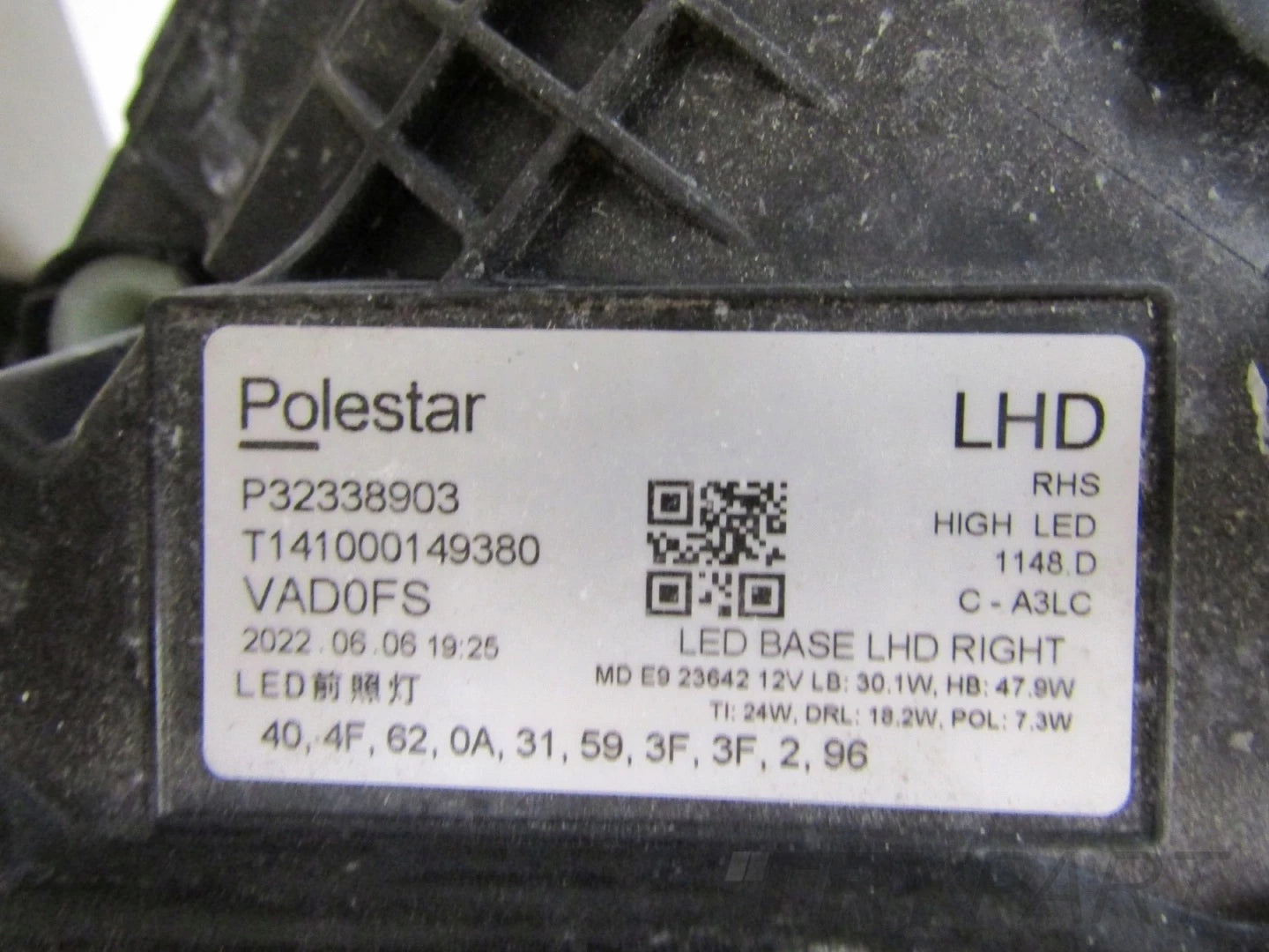 Front headlamp Polestar 2 LED 20- RIGHT RH P32338903