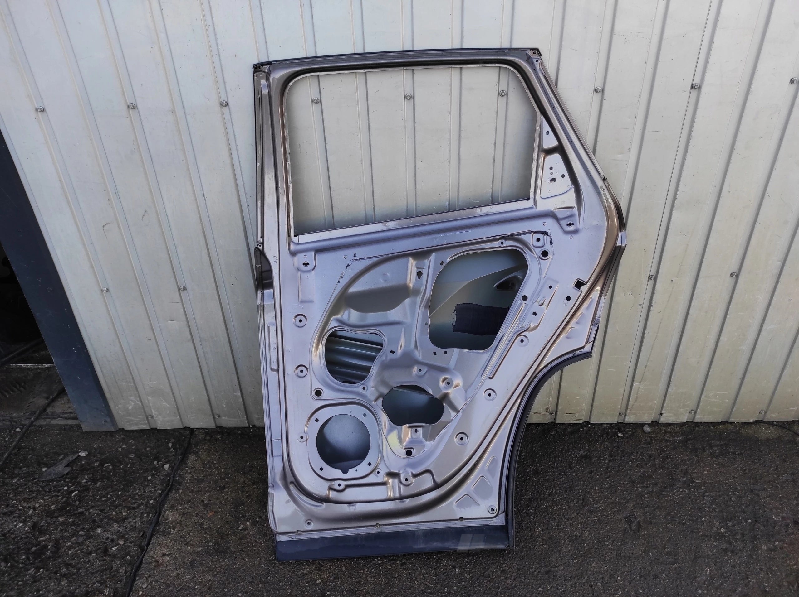 HYUNDAI TUCSON IV 2020- Right Rear Door