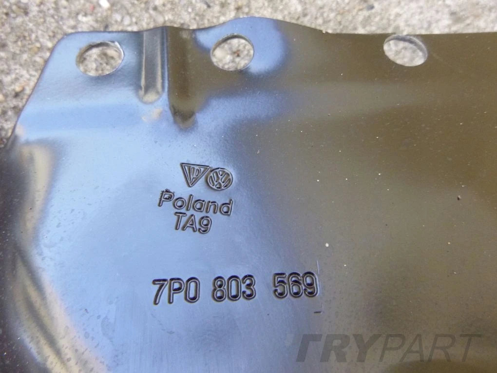 VW Touareg Cayenne 7P0 11- Front Left Shock Absorber Mount