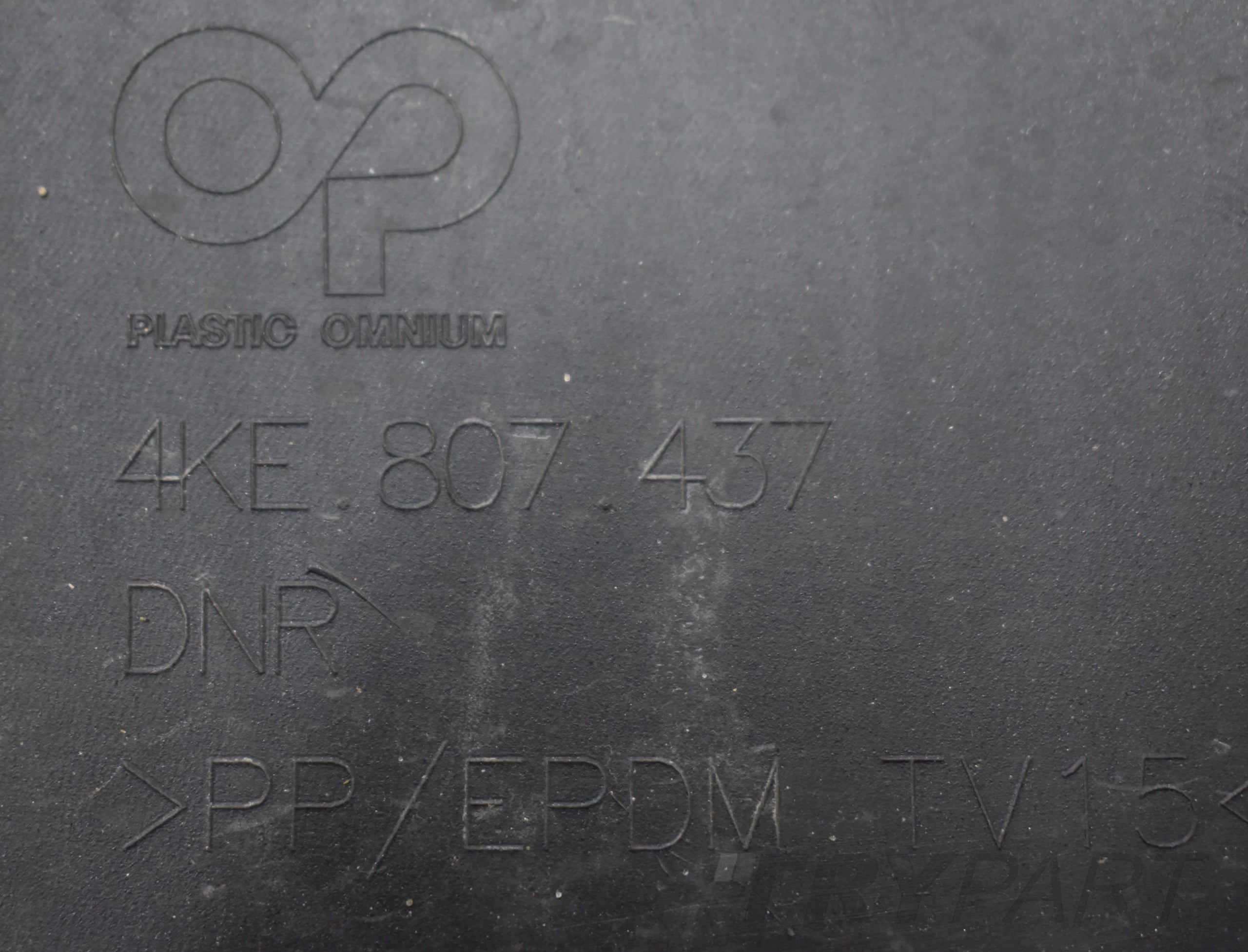 AUDI E TRON 4KE FRONT BUMPER ORG