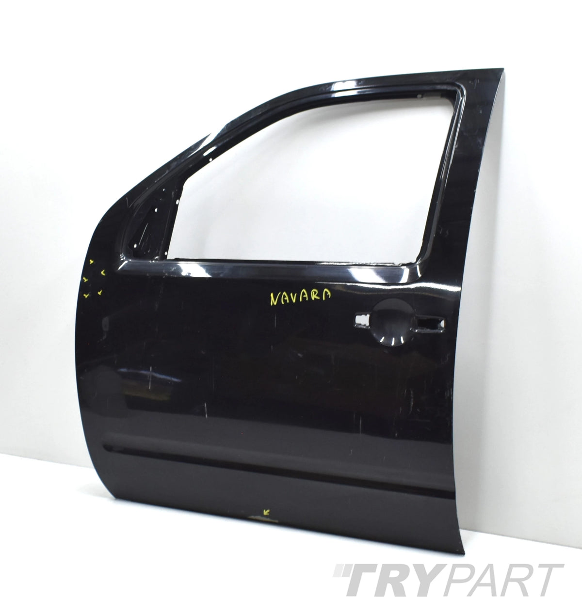 NISSAN NAVARA D40 LEFT FRONT DOOR ORG