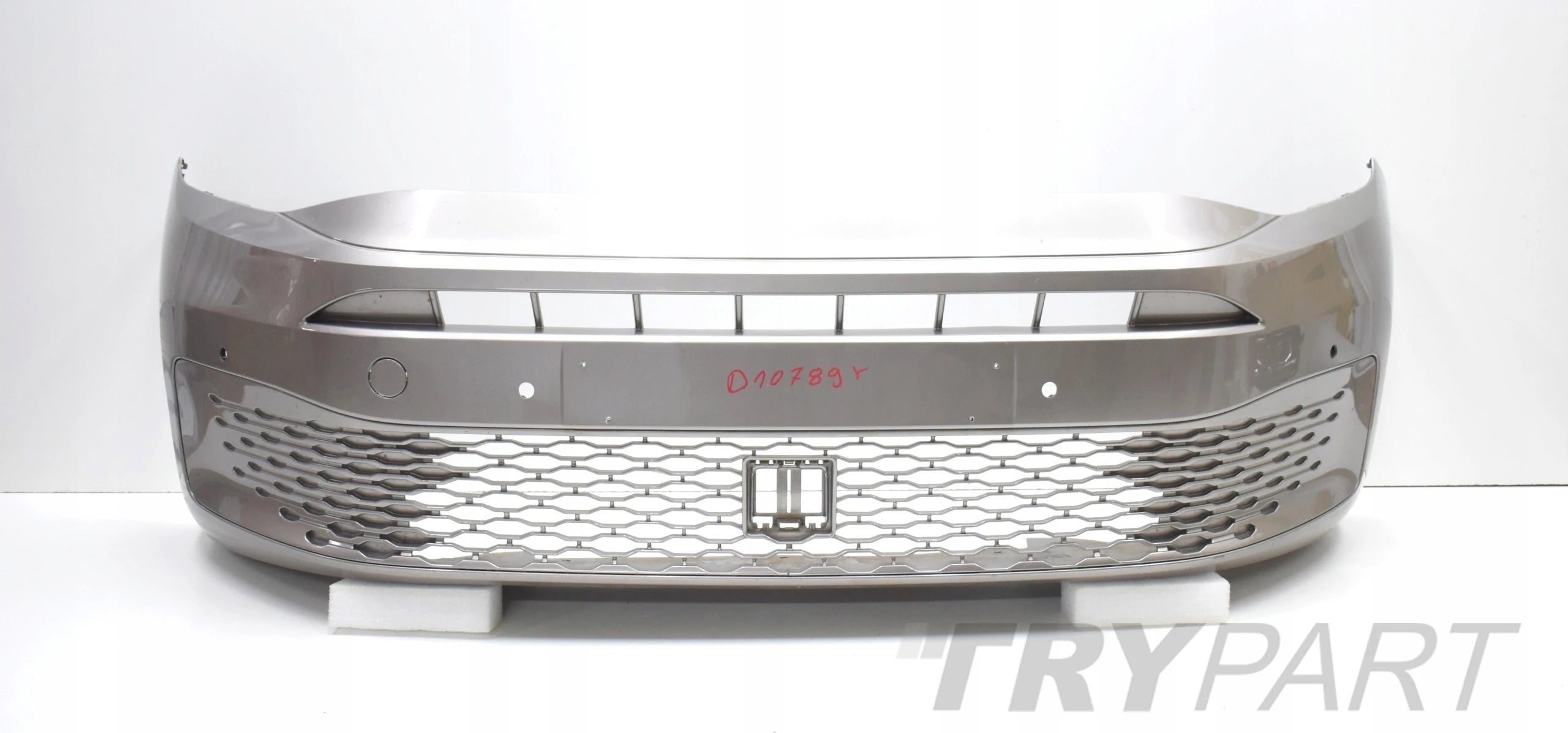 VW CADDY 2K7 FRONT BUMPER ORG