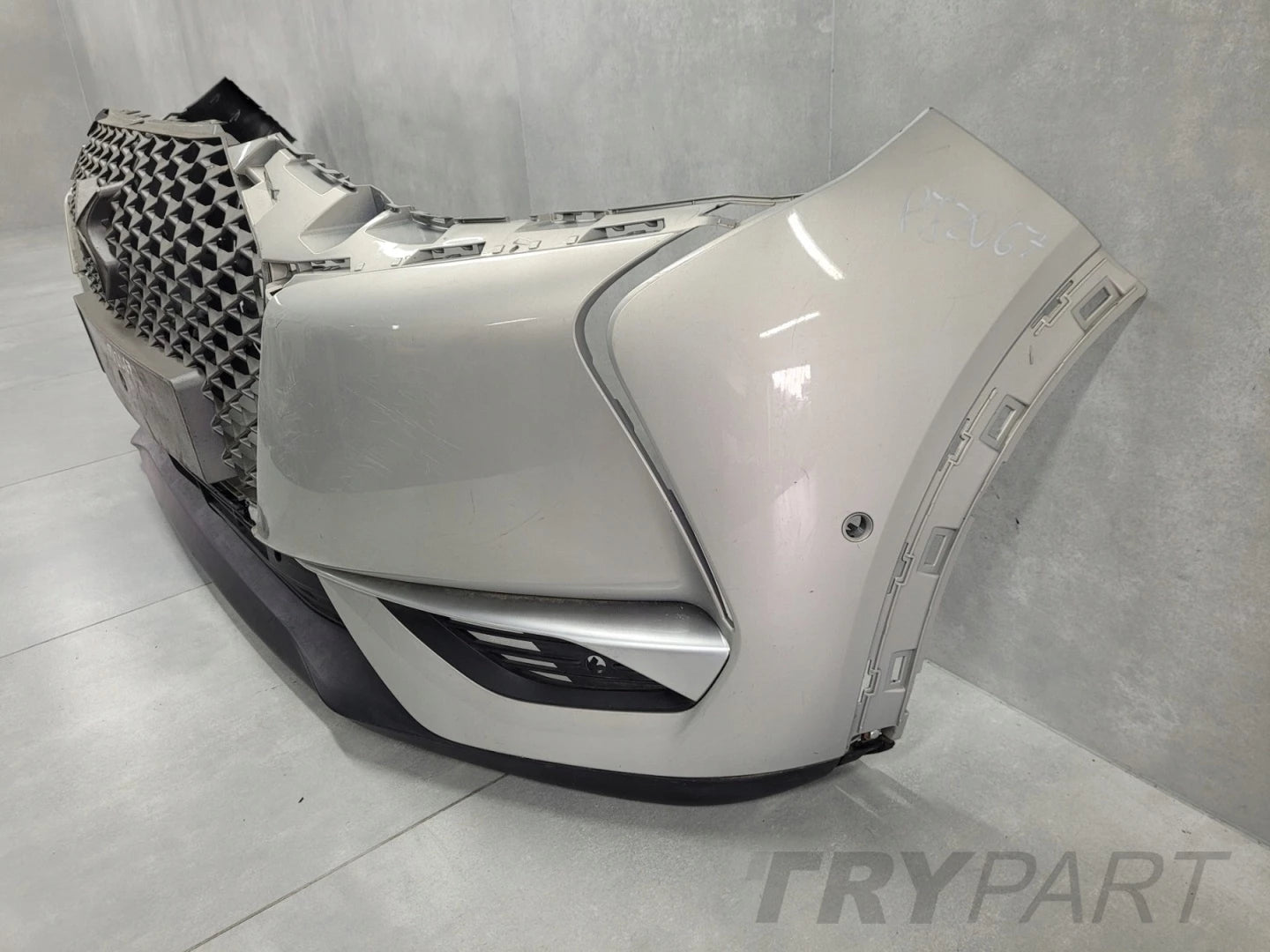 Front bumper for Citroen DS3 Crossback 19-