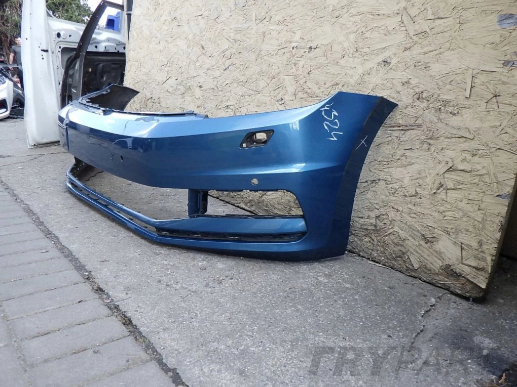 VW TOURAN 5TA 15- Front Bumper