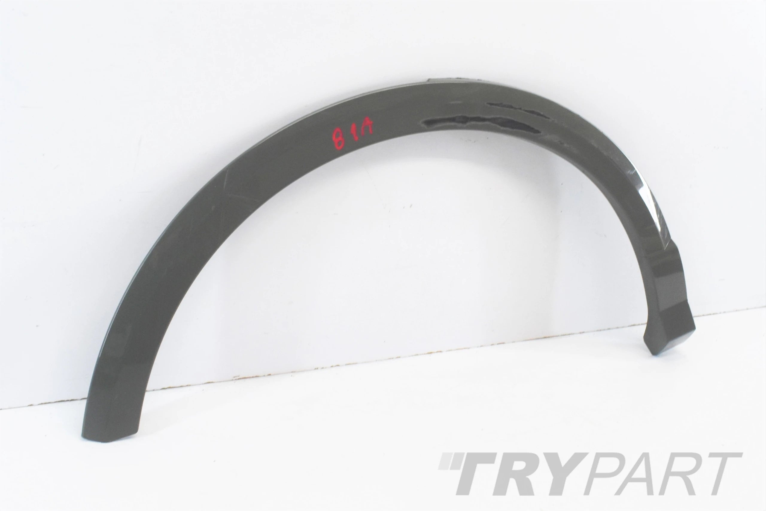 AUDI Q2 81A RIGHT REAR FENDER MOLDING ORG