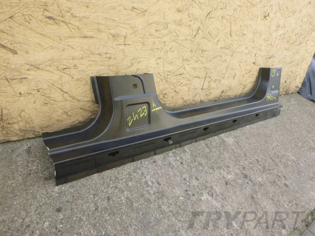MERCEDES C CLASS 204 right sill