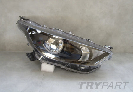 TOYOTA YARIS 4 IV HEADLIGHT STANDARD LENS 20- / MAZDA 2 22- RH