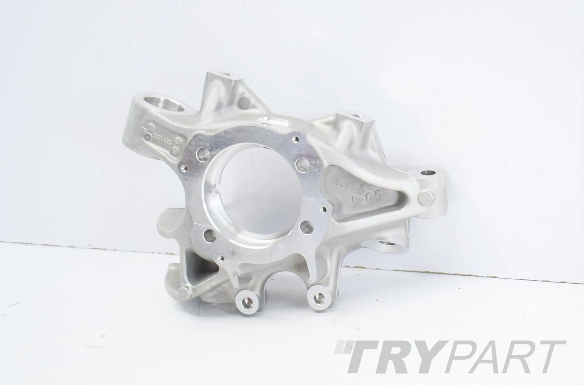 PORSCHE CAYENNE 958 LEFT REAR KNUCKLE HUB GENUINE NEW