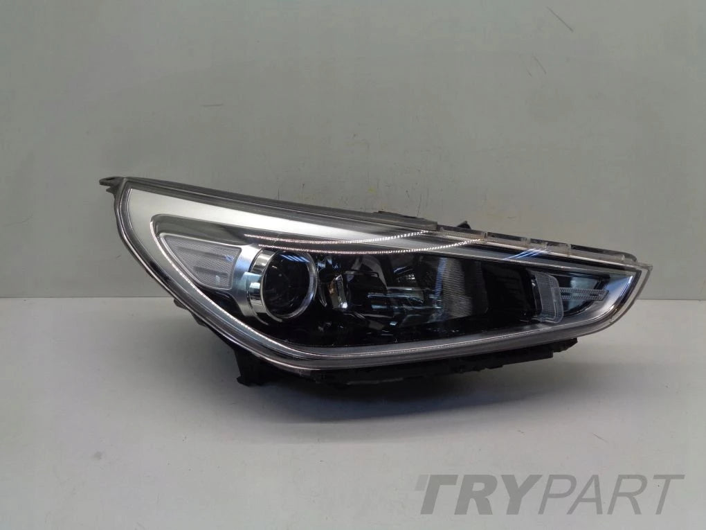 HYUNDAI I30 III 3 17- Front Headlight Right