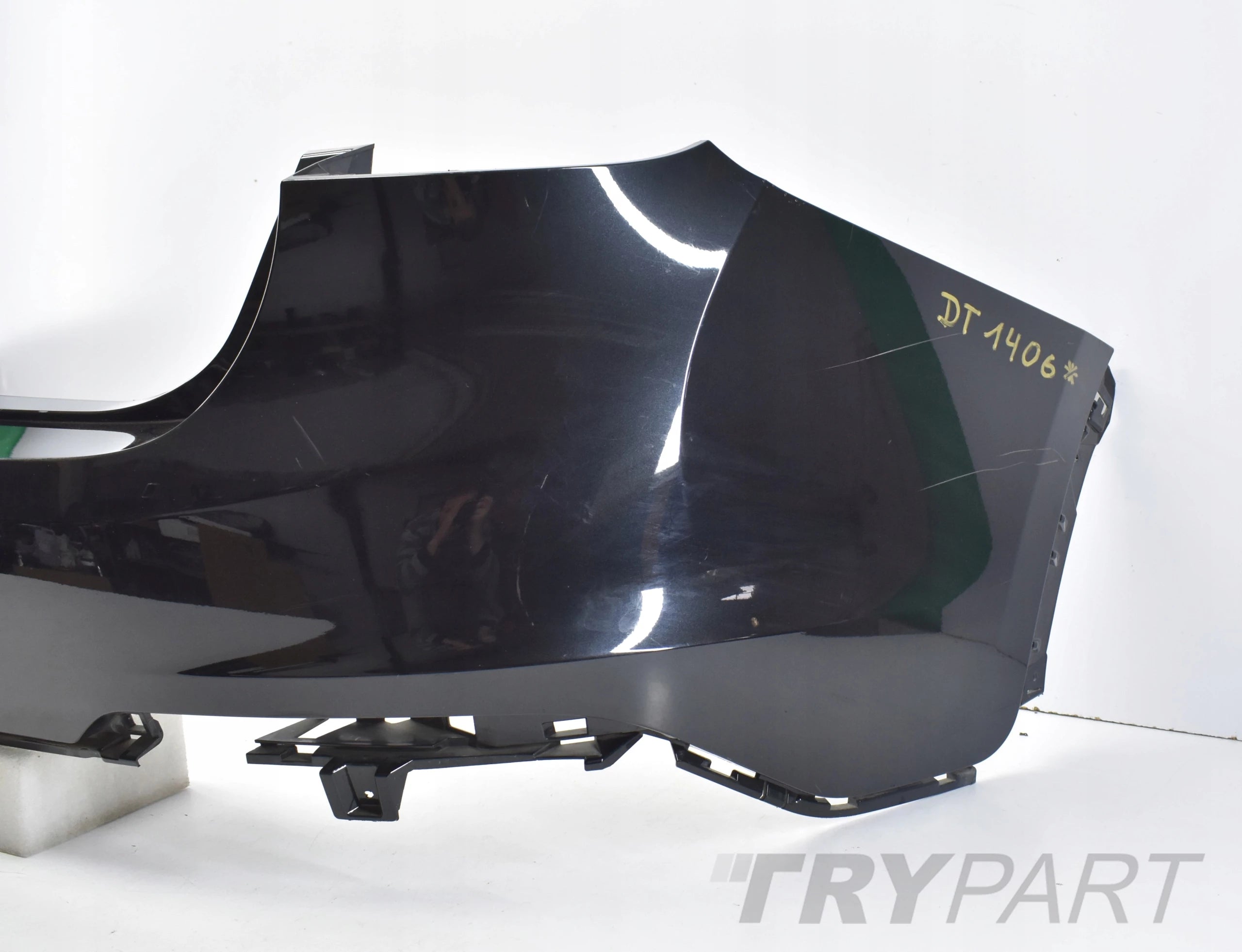 BMW X6 F16 REAR BUMPER ORIGINAL NICE