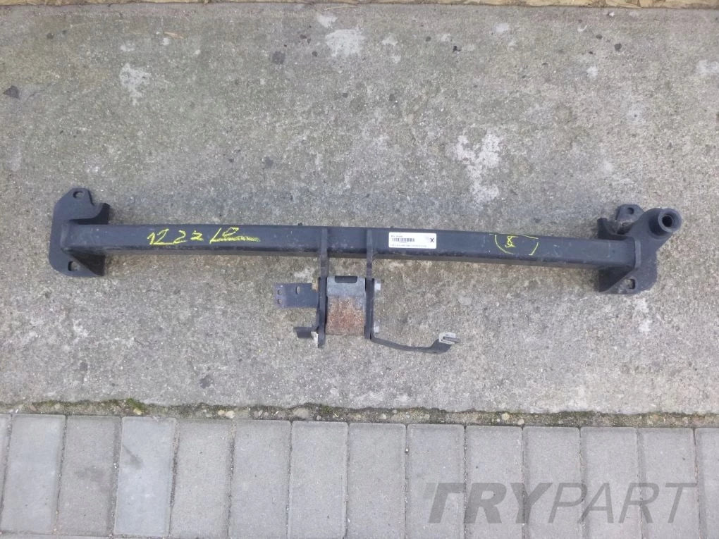 MINI COOPER COUNTRYMAN F60 Tow Hitch