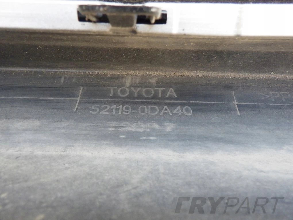 TOYOTA YARIS III 3 LIFT 17- Front Bumper