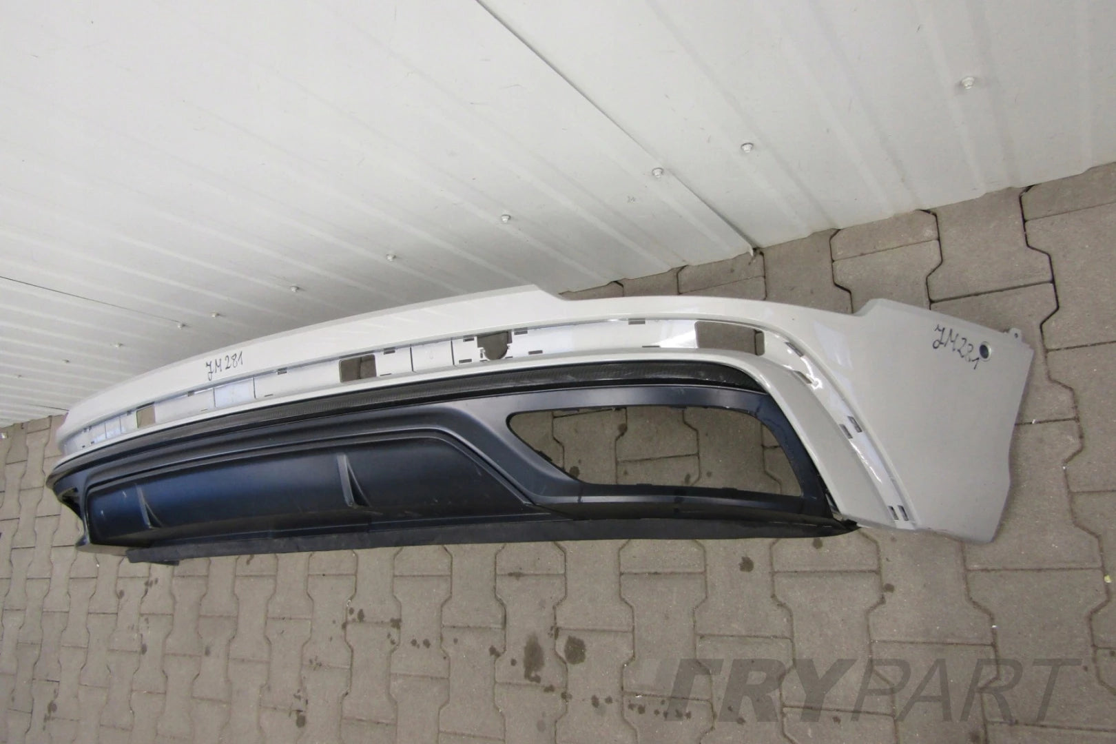 Rear Bumper Diffuser Audi Q8 4M8 S-line 18-