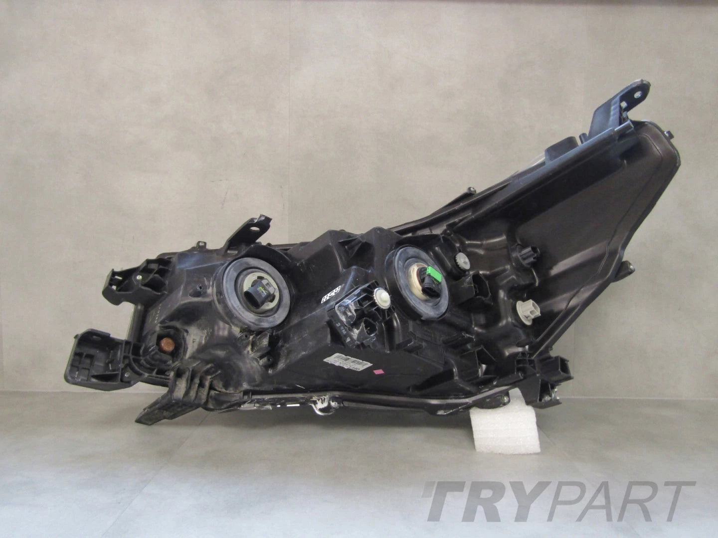 FRONT LAMP TOYOTA HILUX 8 VIII LIFT STANDARD 20- RH