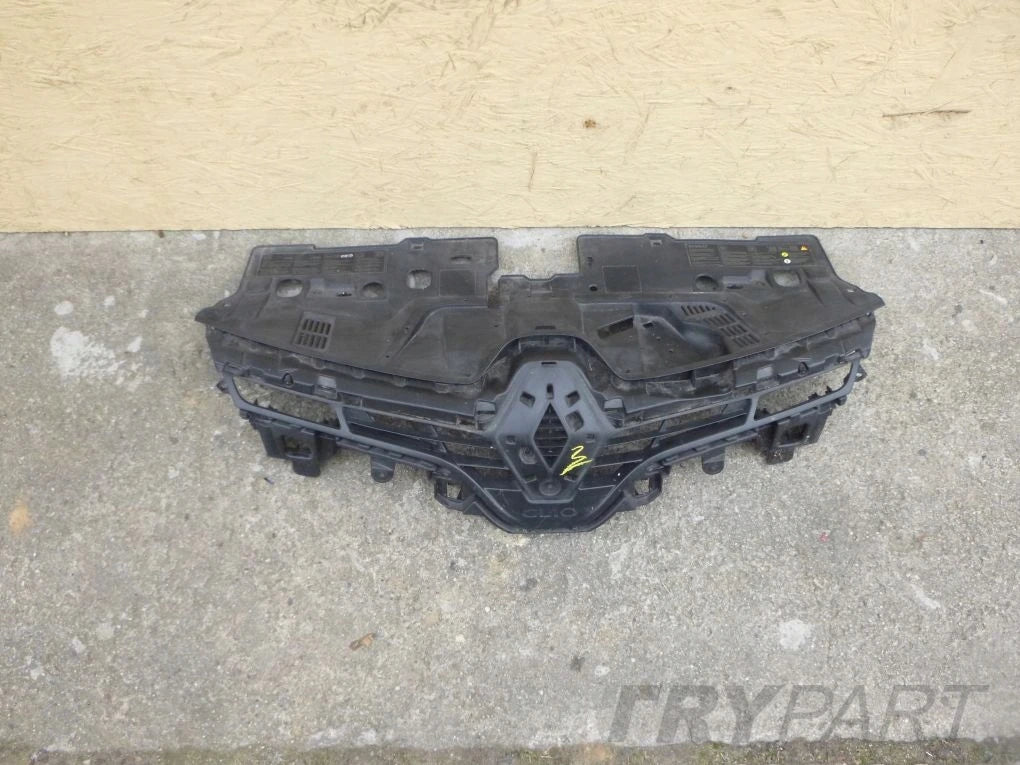 RENAULT CLIO 4 IV 2012- grill