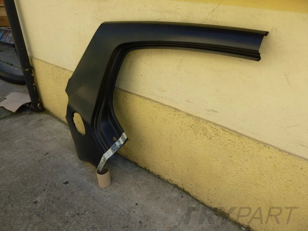 VW GOLF 5 V 6 VI PLUS Right Rear Quarter Panel Post