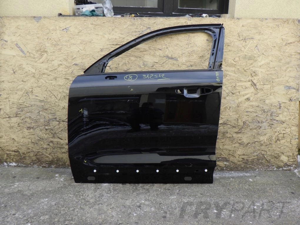 VOLVO XC60 XC 60 2 II 17- Front Left Door