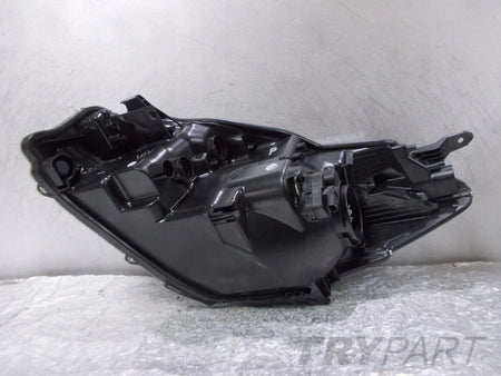 TOYOTA YARIS III LIFT 13- Right Headlight