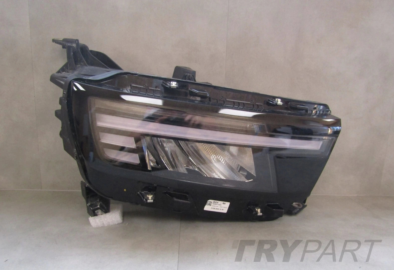 HEADLAMP OPEL FRONTERA LED 24- RH RIGHT